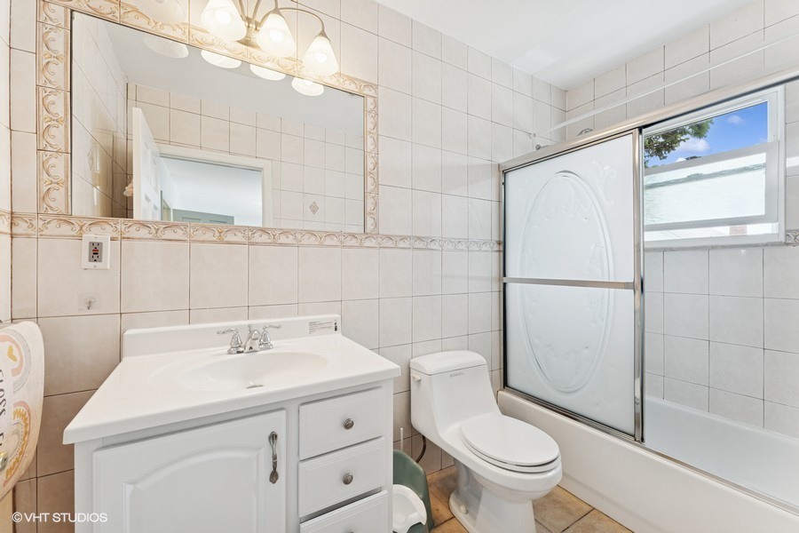 34_36-04-210th-St_Web 34_36-04-210th-St_Web