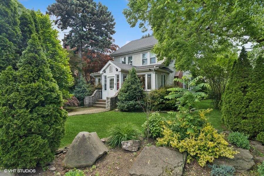 44_36-04-210th-St_Web 44_36-04-210th-St_Web